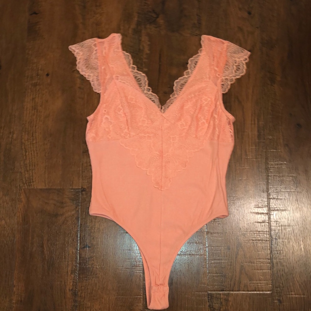 NWOT Lace peach bodysuit - Picture 1 of 13